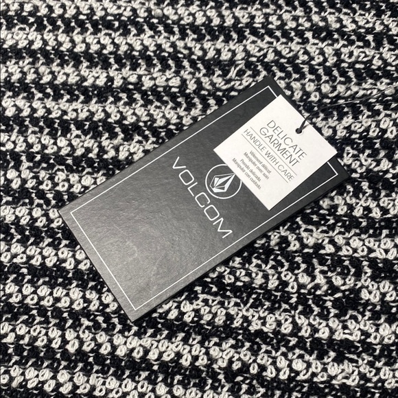 Volcom Broken Letters Sweater - Picture 10 of 13